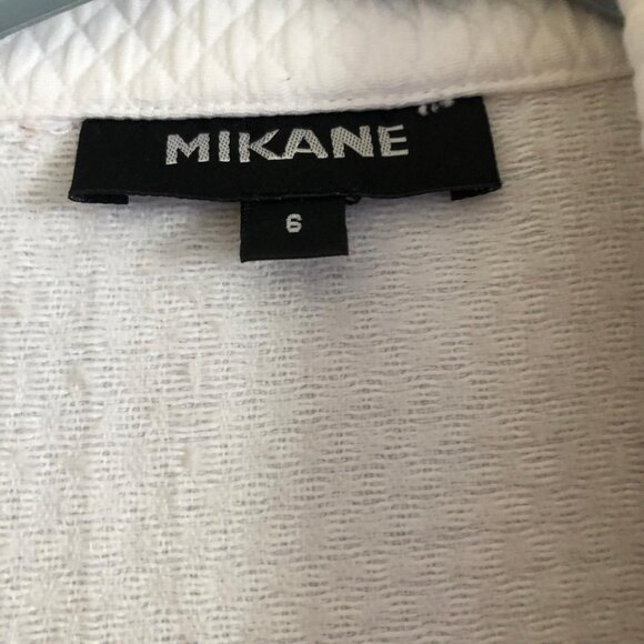 Mikane, Cropped, collared, buttoned, quilt patterned, White blazer, Size 6 - Picture 3 of 6